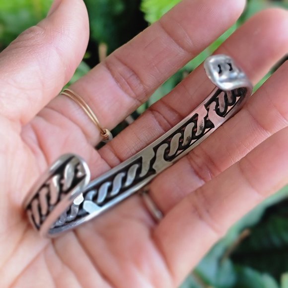 Beautiful Southwestern silver twisted braided rope smooth band bracelet cuff - Picture 4 of 12